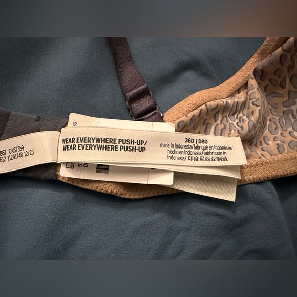 Pink by Victoria secret 36D wear everywhere push up bra NWT - Picture 4 of 4